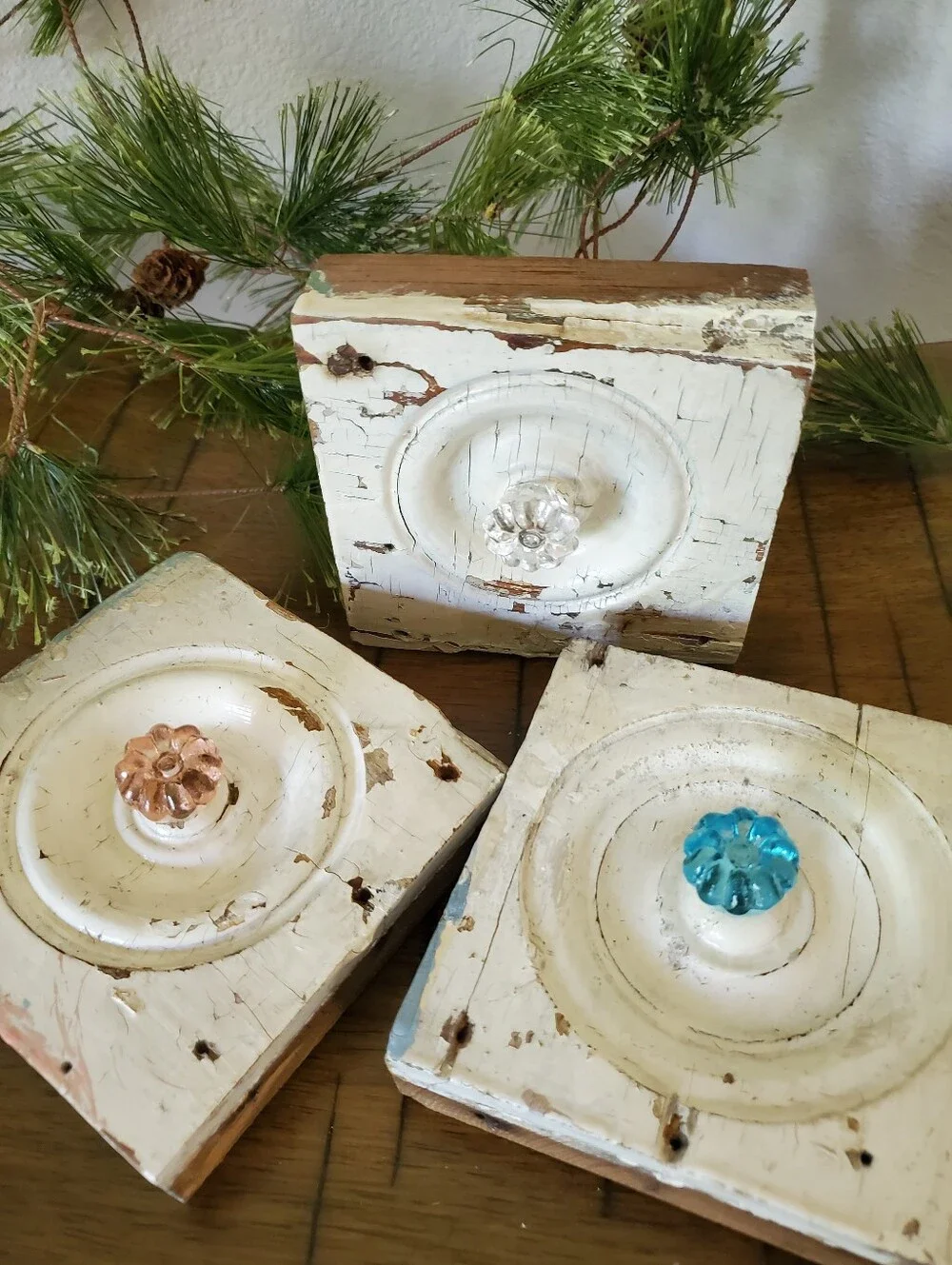 Shabby Chic Distressed Barn Wood Wall Hooks Set of 3 Knobs Hooks